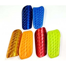 Щитки футбольные