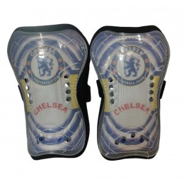 Щитки футбольные